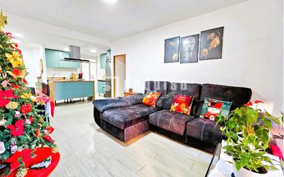 Living room of Flat for sale in Parla  with Terrace