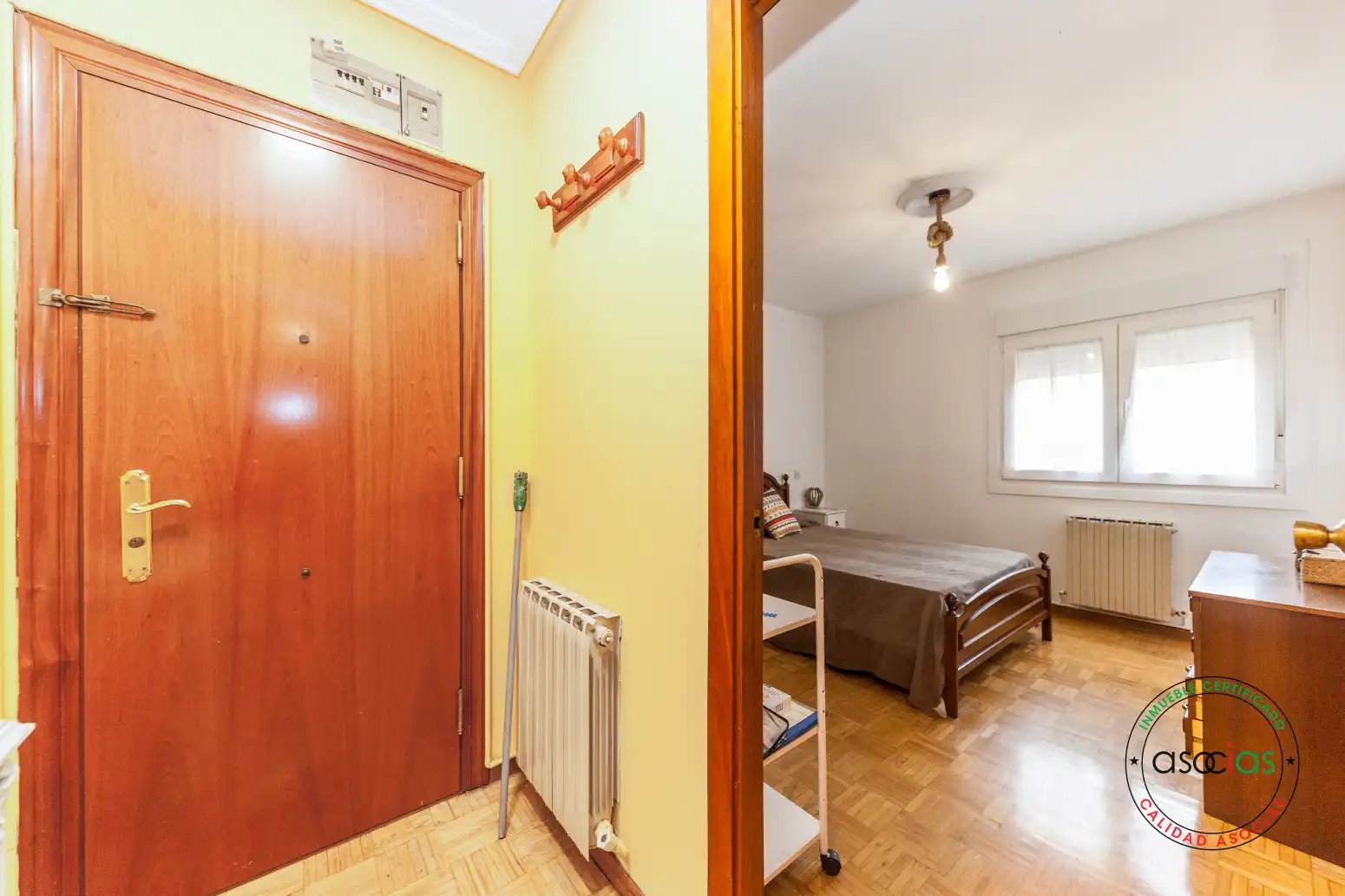 Habitación de Piso en venta en Gijón  con Parquet y Trastero