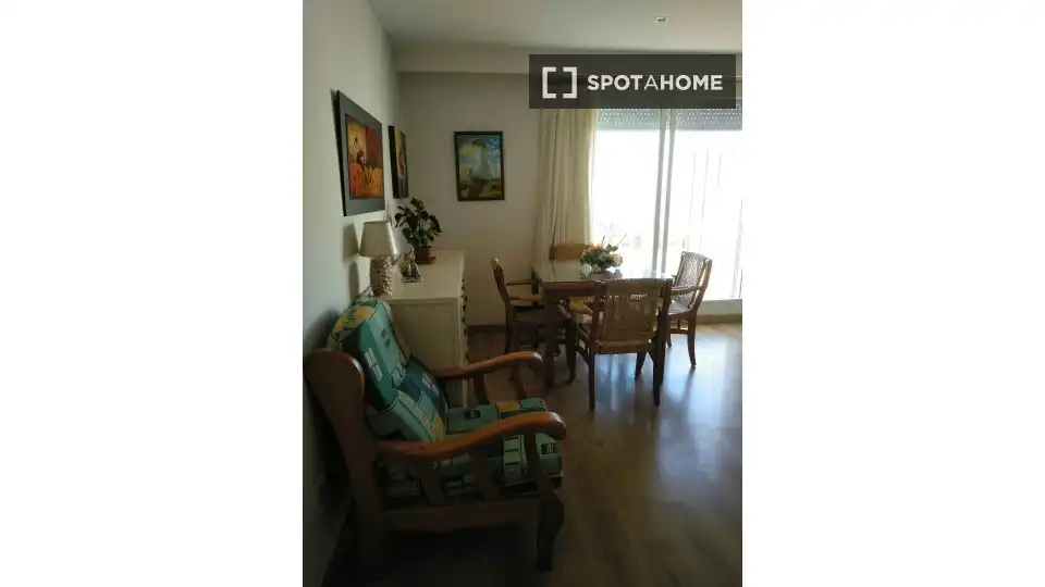 Habitación de Piso de alquiler en Valencia con Aire acondicionado, Calefacción y Amueblado