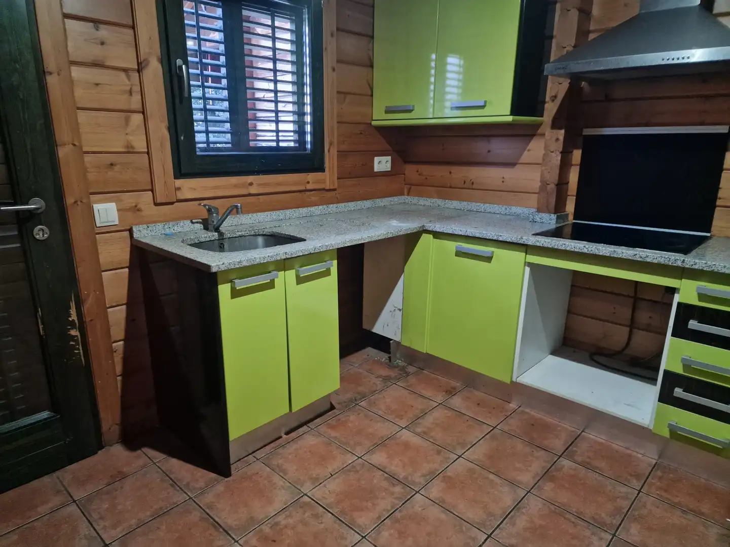 Cuina de Casa o xalet en venda en Nuevo Baztán amb Jardí privat, Parquet i Piscina