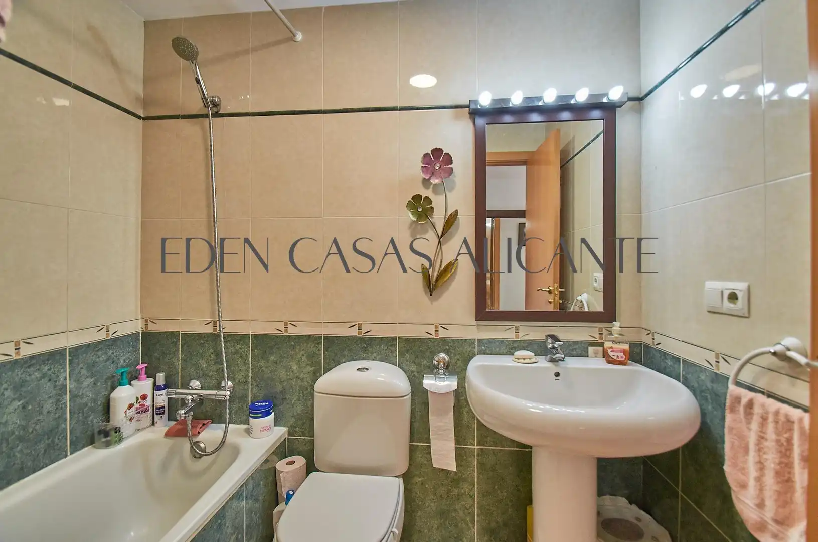 Baño de Piso en venta en El Campello con Aire acondicionado, Calefacción y Trastero