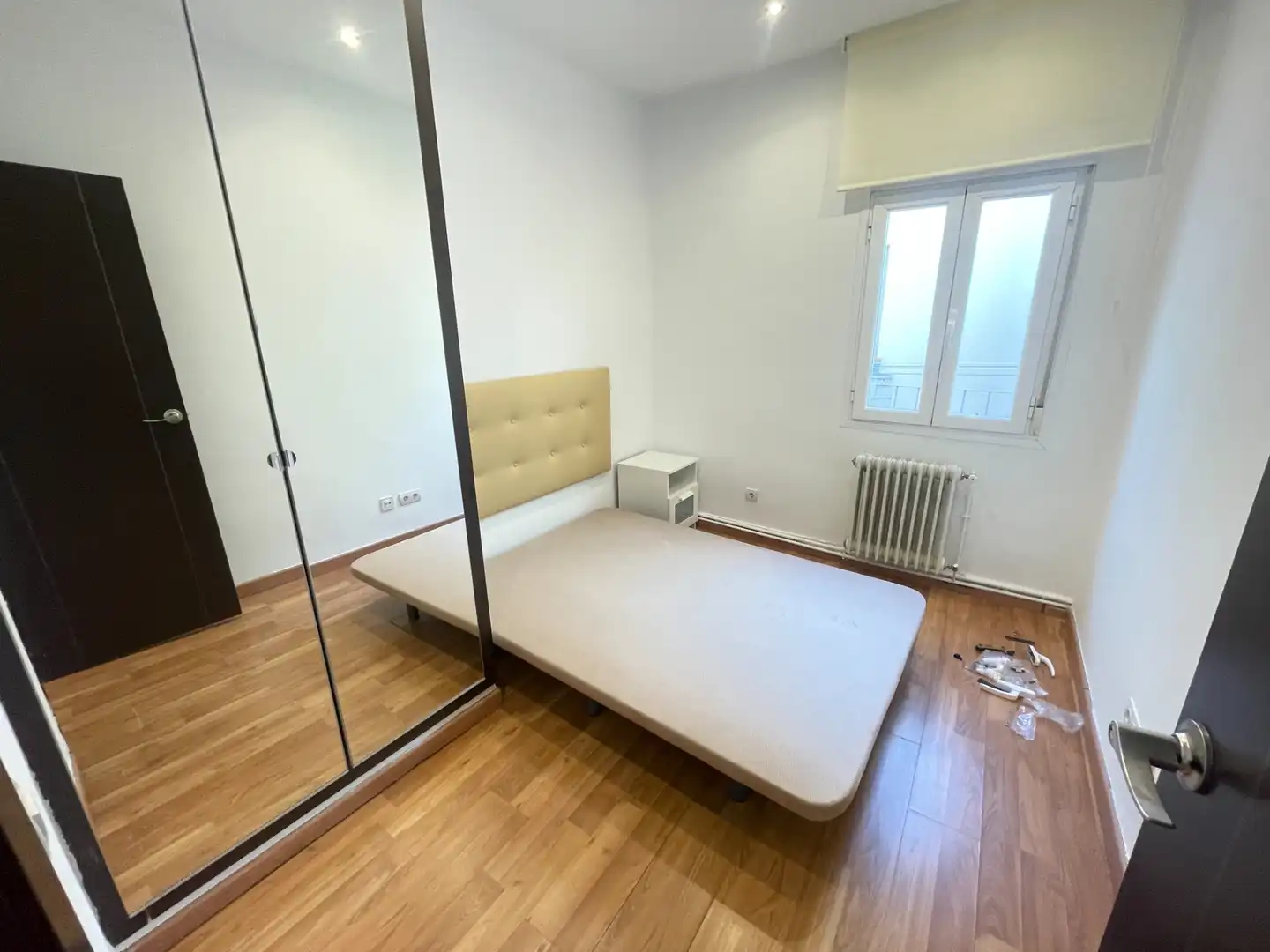 Habitación de Piso de alquiler en Madrid con Calefacción, Amueblado y Lavadora