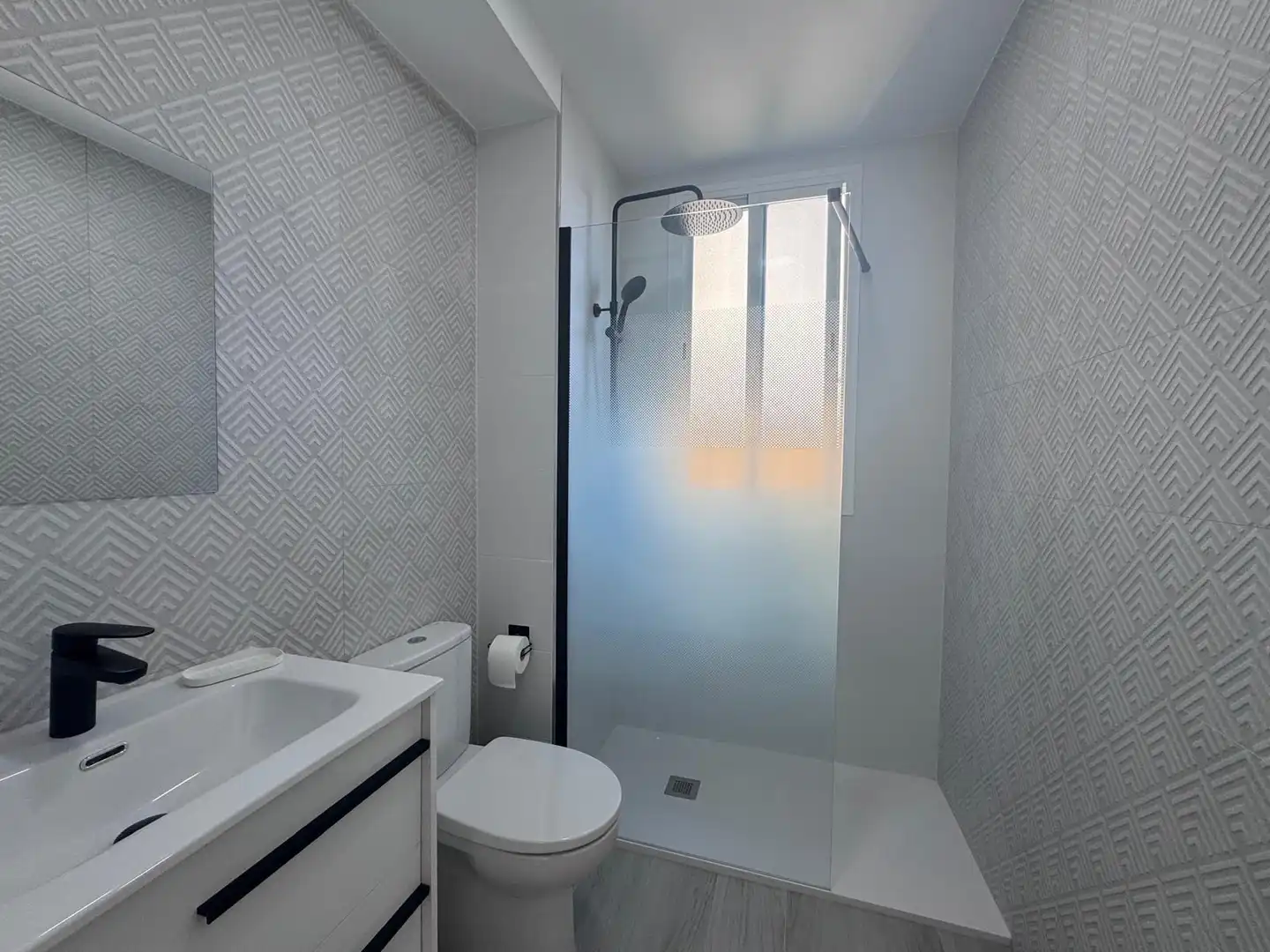Badezimmer von Wohnung zur Miete in Jerez de la Frontera mit Terrasse und Möbliert