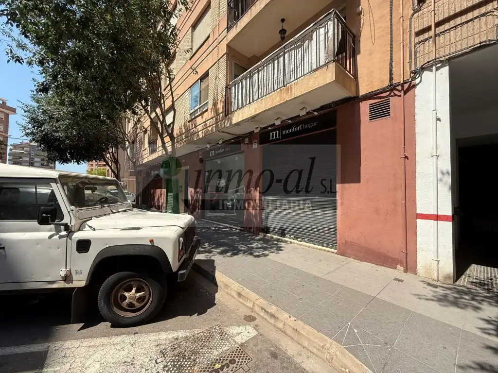 Local comercial de lloguer a Calle Benarabe 10, imagen 14