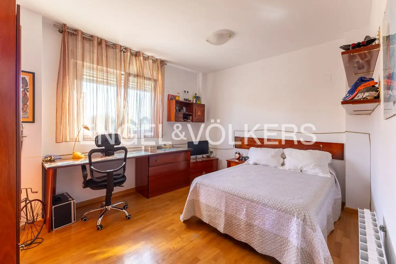 Bedroom of Houses for sale in Torre en Conill - Cumbres de San Antonio 