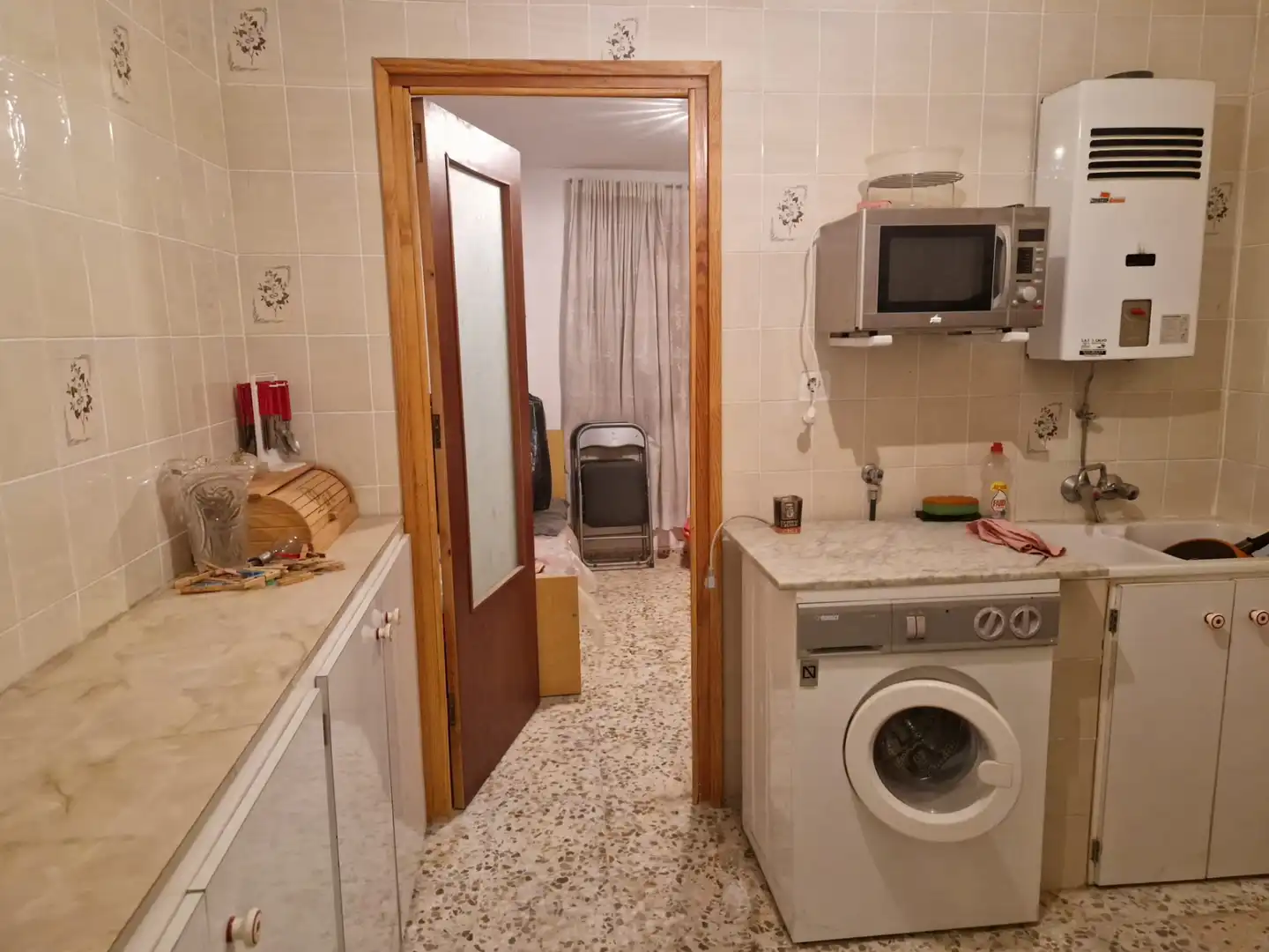 Cuina de Casa adosada en venda en Cuenca amb Moblat