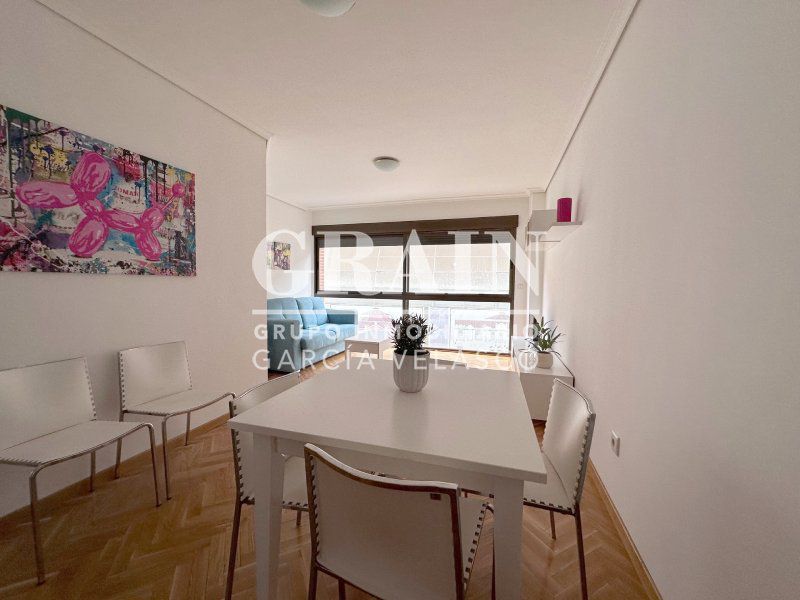 Living room of Flat to rent in  Albacete Capital  with Air Conditioner, Heating and Parquet flooring
