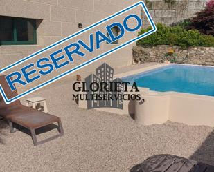 Exterior view of House or chalet for sale in Pazos de Borbén  with Terrace and Swimming Pool