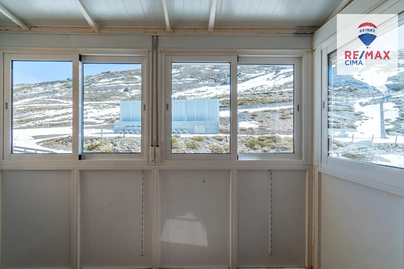 Vista exterior de Estudio en venta en Sierra Nevada con Calefacción y Terraza