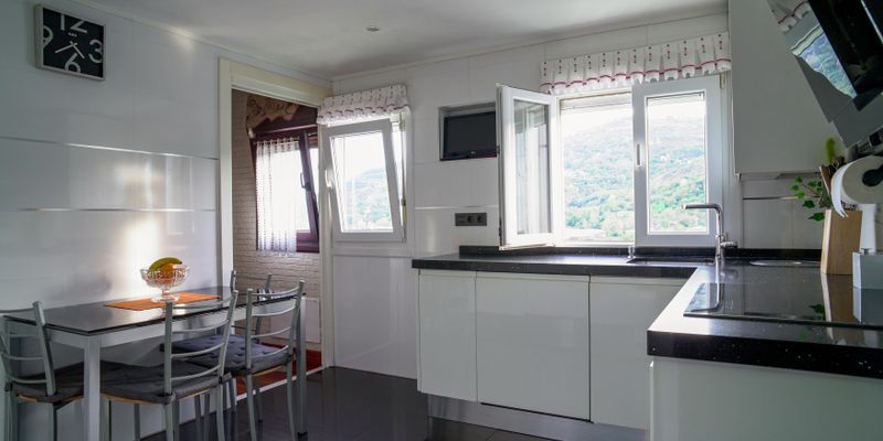 Küche von Wohnung zum verkauf in Ortuella mit Möbliert und Balkon