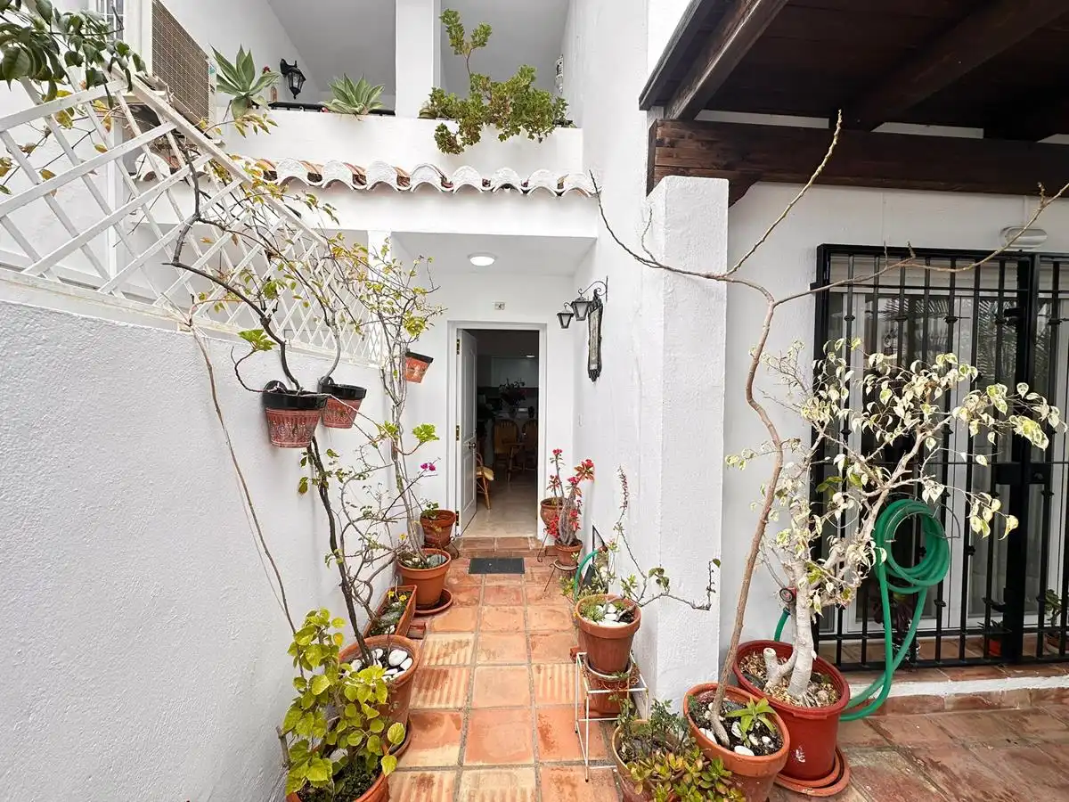 Adosado con piscina en venta en Camino Velilla A 6, imagen 3