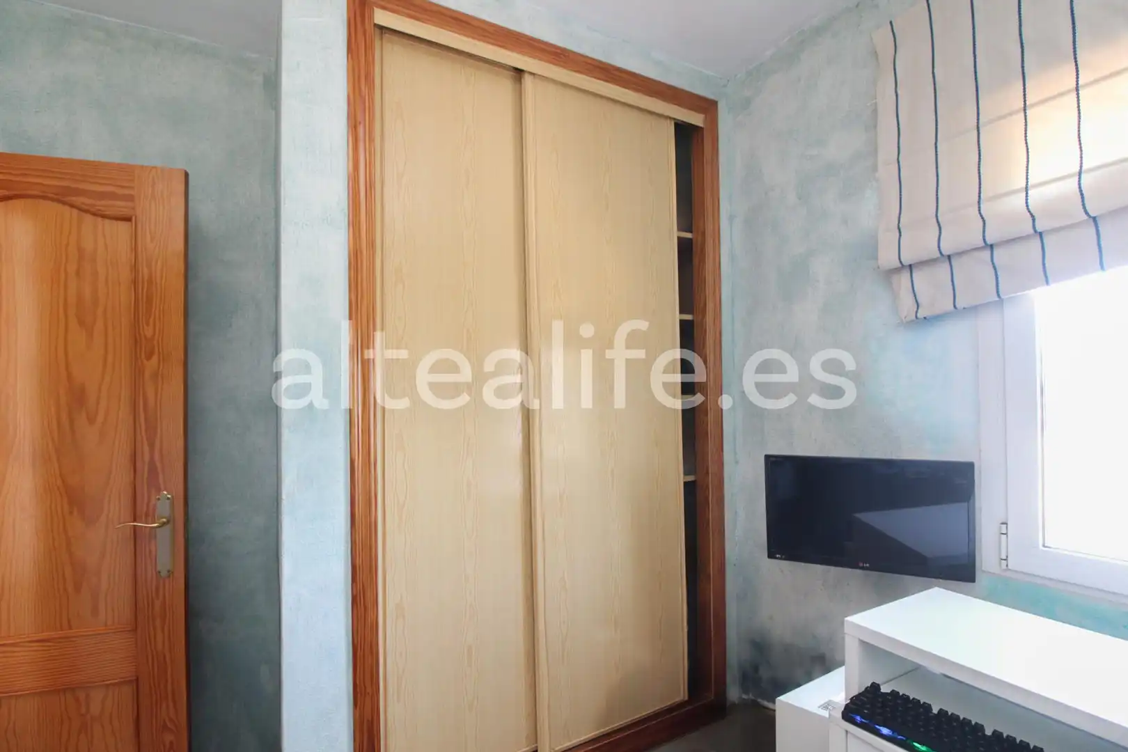 Habitación de Casa o chalet en venta en La Nucia con Aire acondicionado, Calefacción y Jardín privado