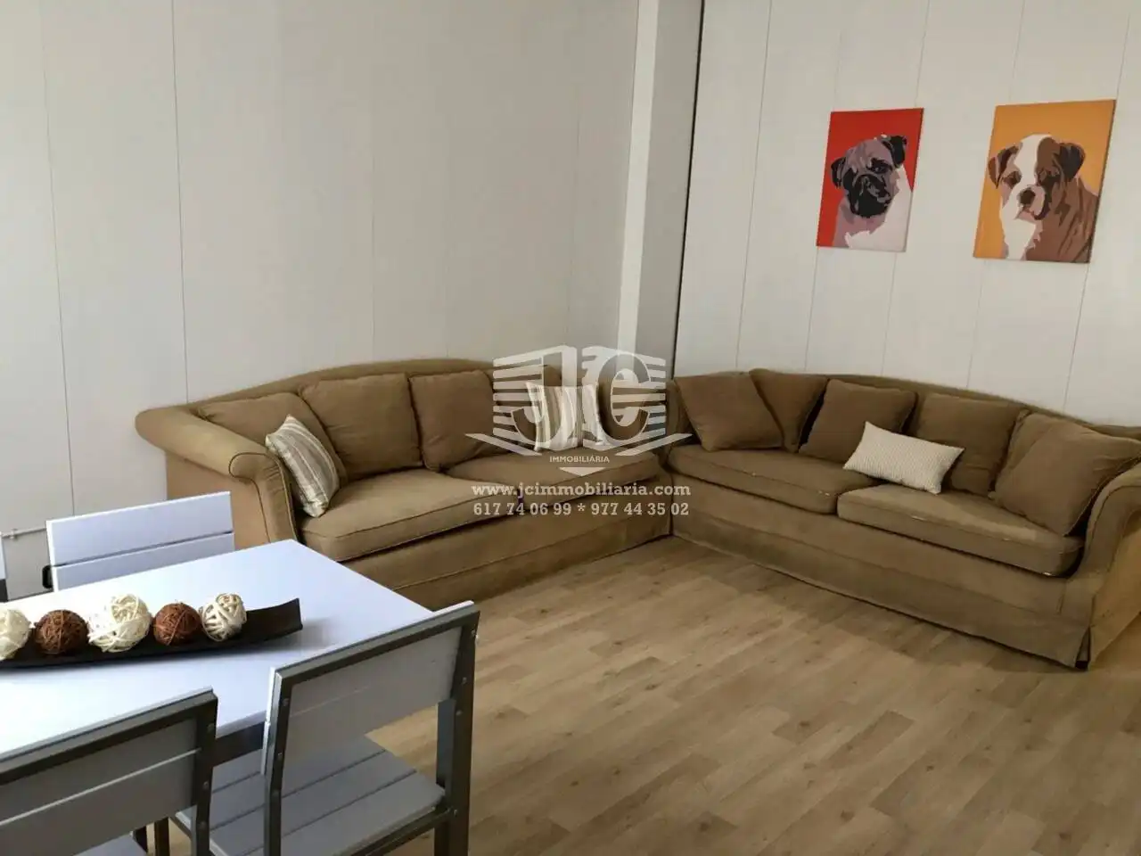 Flat for rent in Calle CARBÓ, Centre