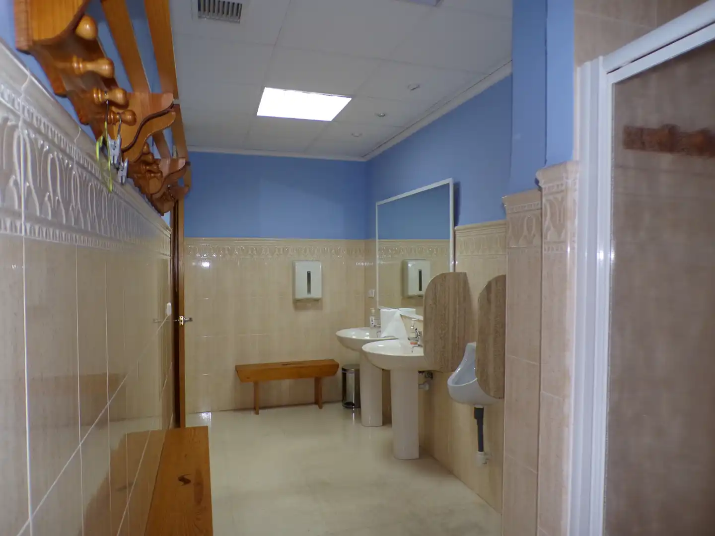 Bathroom of Office for sale in Valencia  with Air Conditioner, Heating and Internet