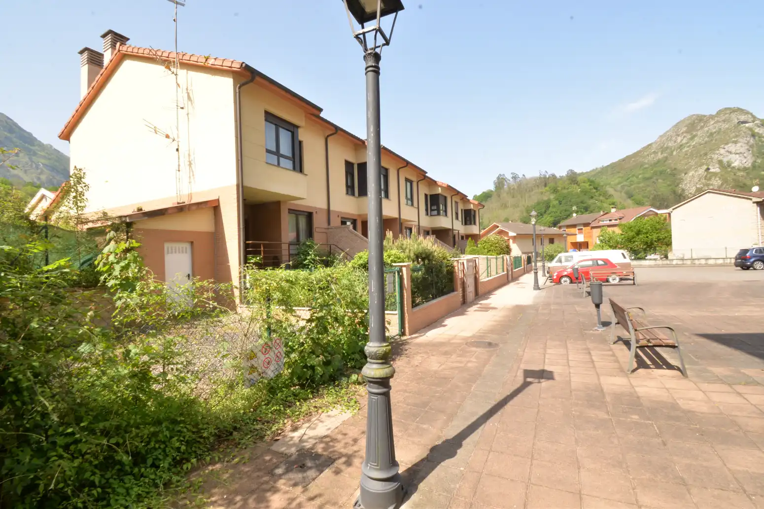 Detached homes for sale in Morcín - PLAZA LOS CEREZALES