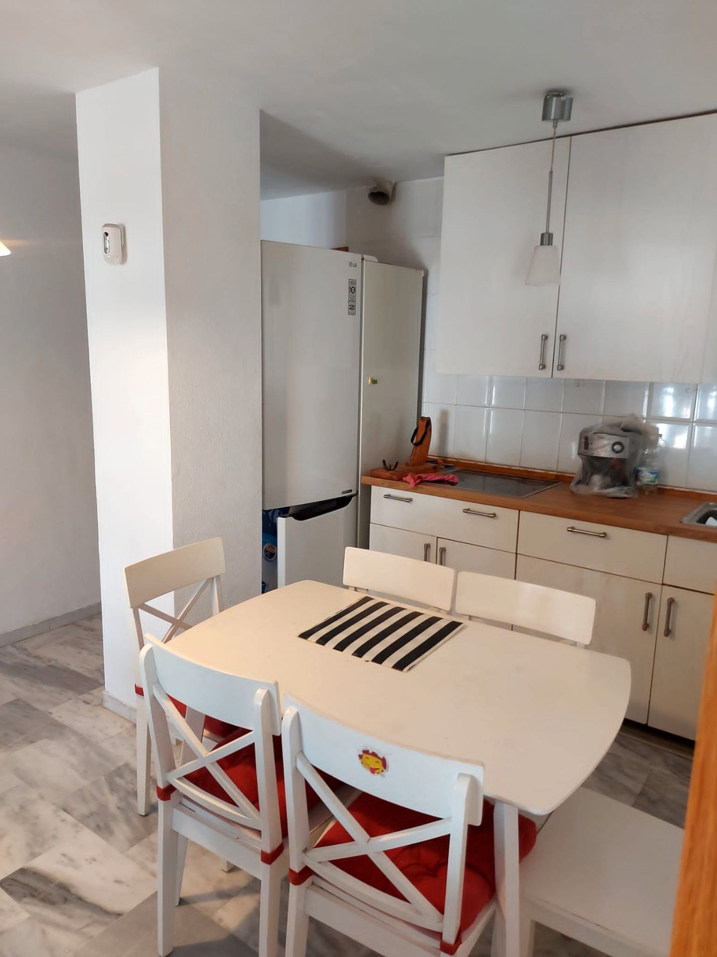 Cocina de Piso de alquiler en San Fernando