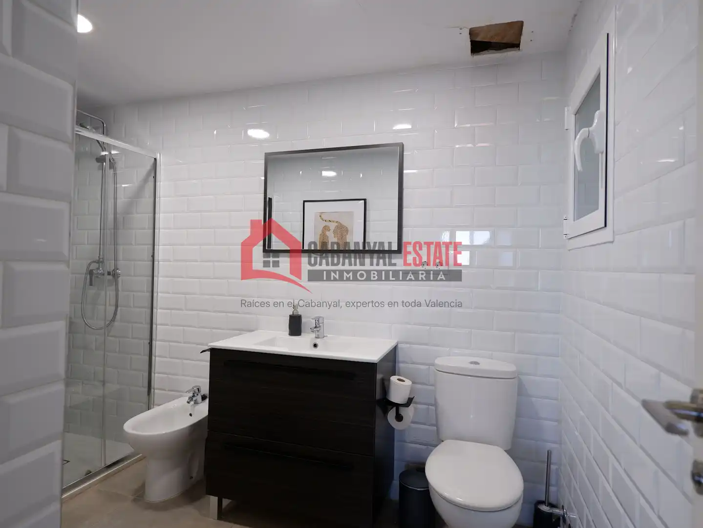 Bany de Apartament de lloguer en Valencia amb Aire condicionat, Moblat i Balcó
