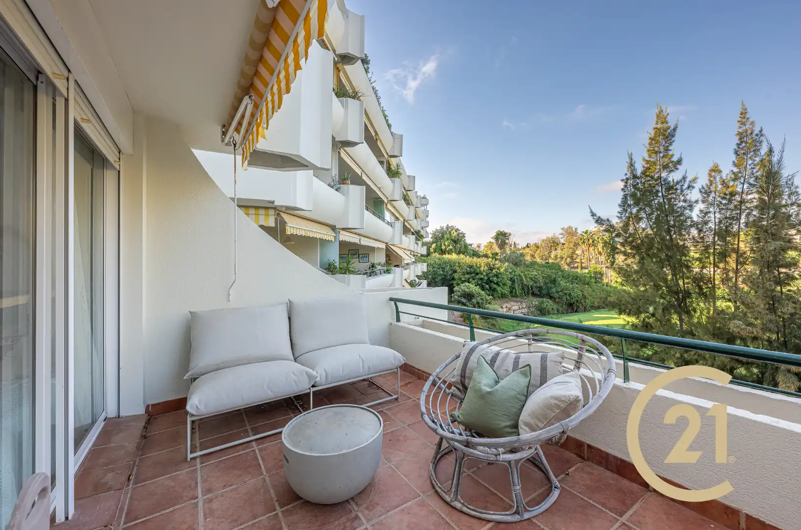 Apartamento con piscina en venta en Camino Cortes 1, imagen 2