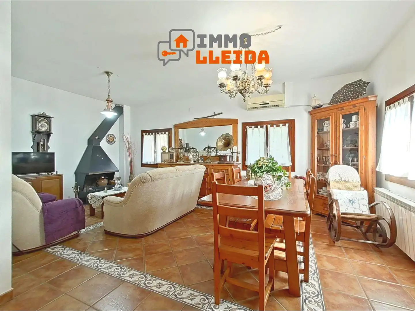 Adosado con terraza en venta en Carrer Font
