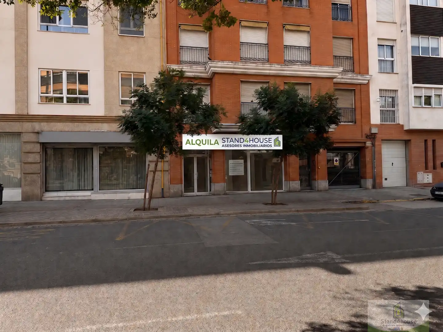 Vista exterior de Local de alquiler en Sevilla con Aire acondicionado