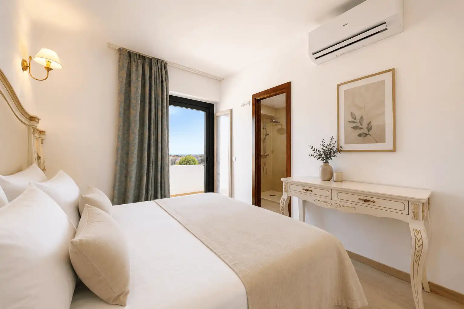 Bedroom of Apartments for rent in Manacor  with Air Conditioner and Balcony