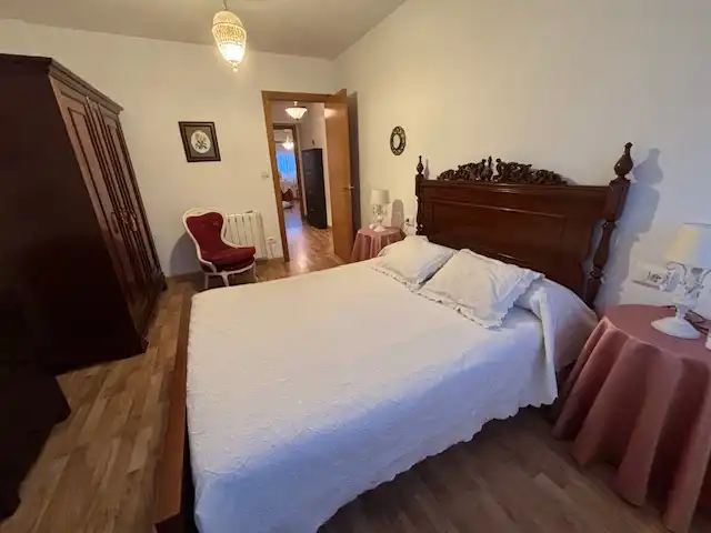 Bedroom of Flat for rent in Ferrol  with Heating, Parquet flooring and Furnished