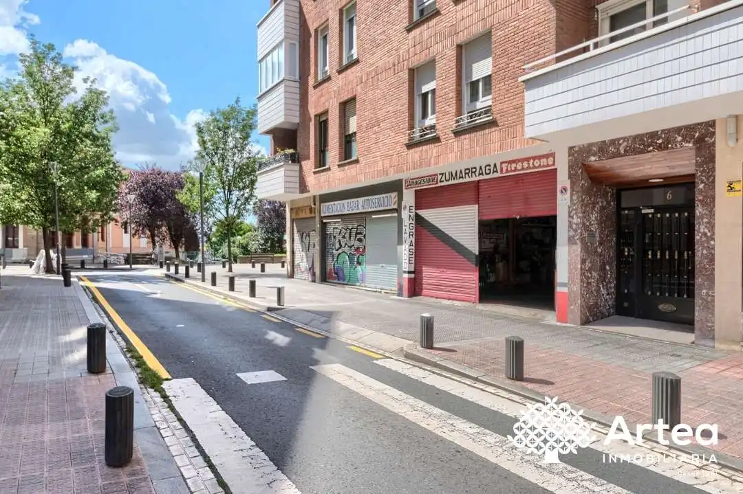 Business premises for sale in Ibaiondo, imagen 24
