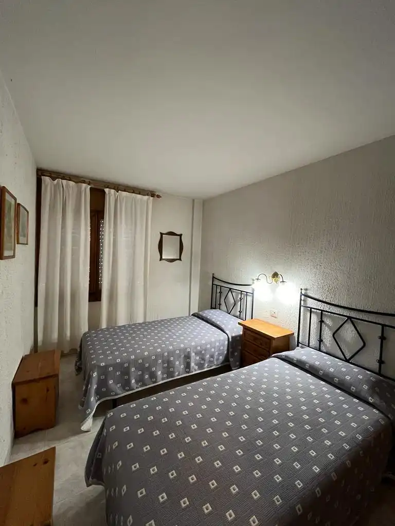 Schlafzimmer von Wohnung zur Miete in Palamós mit Terrasse, Möbliert und Ofen