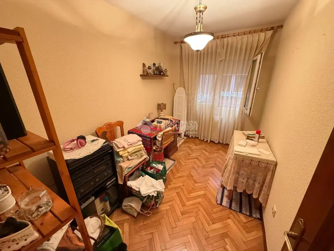 Schlafzimmer von Wohnung zum Verkauf in Guadalajara mit Heizung