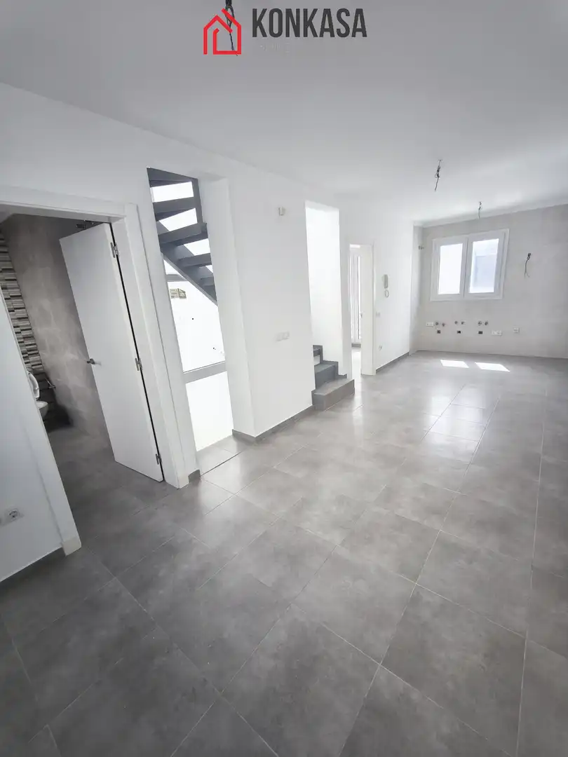 Duplexes for sale in Espera  with Terrace