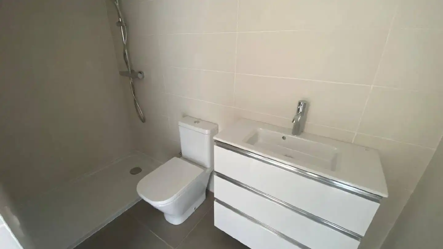 Baño de Piso de alquiler en Sabadell