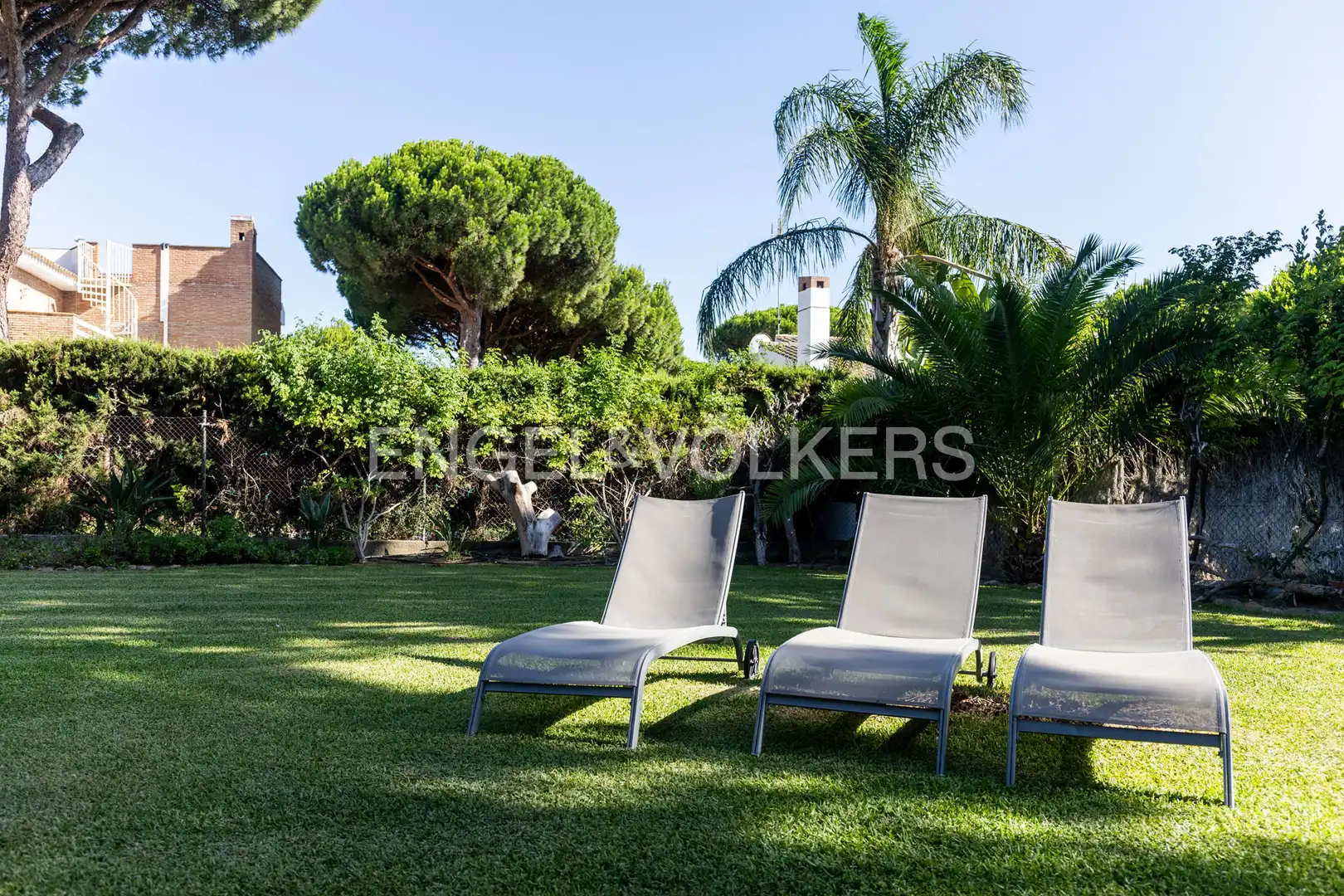 Jardí de Casa o xalet en venda en Conil de la Frontera amb Aire condicionat, Calefacció i Jardí privat