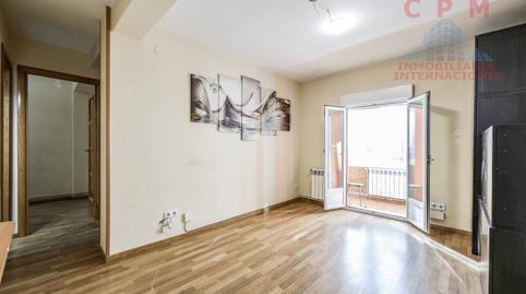 Photo 2 of Flat to rent in Valdezarza, Madrid