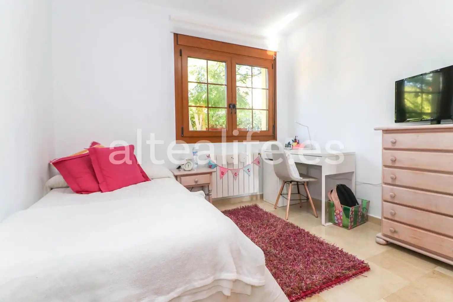 Habitación de Casa o chalet en venta en La Nucia con Aire acondicionado, Calefacción y Jardín privado