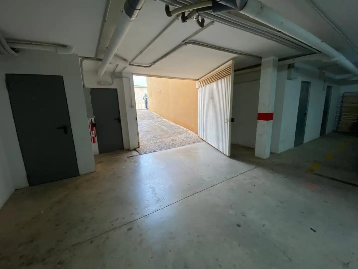 Parking de Dúplex en venta en Cartagena con Aire acondicionado y Amueblado