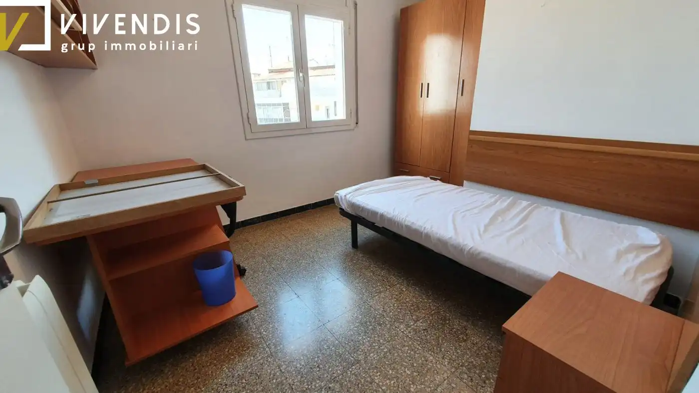 Flat for rent in Calle UNIO, Instituts - Universitat