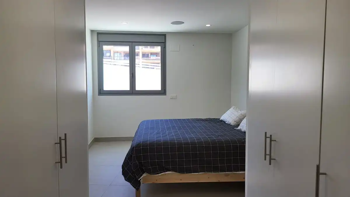 Schlafzimmer von Wohnungen zur Miete in Mijas mit Klimaanlage, Terrasse und Abstellraum