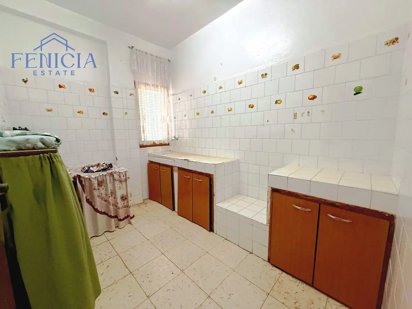 Baño de Finca rústica en venta en Lentegí con Aire acondicionado, Jardín privado y Terraza