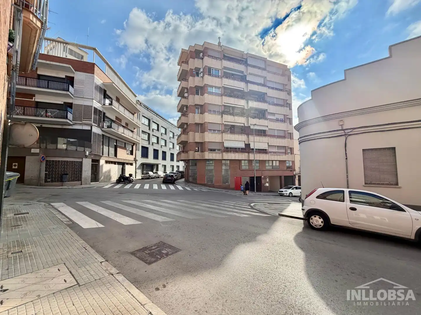 Vista exterior de Pis en venda en Manresa amb Calefacció, Parquet i Terrassa
