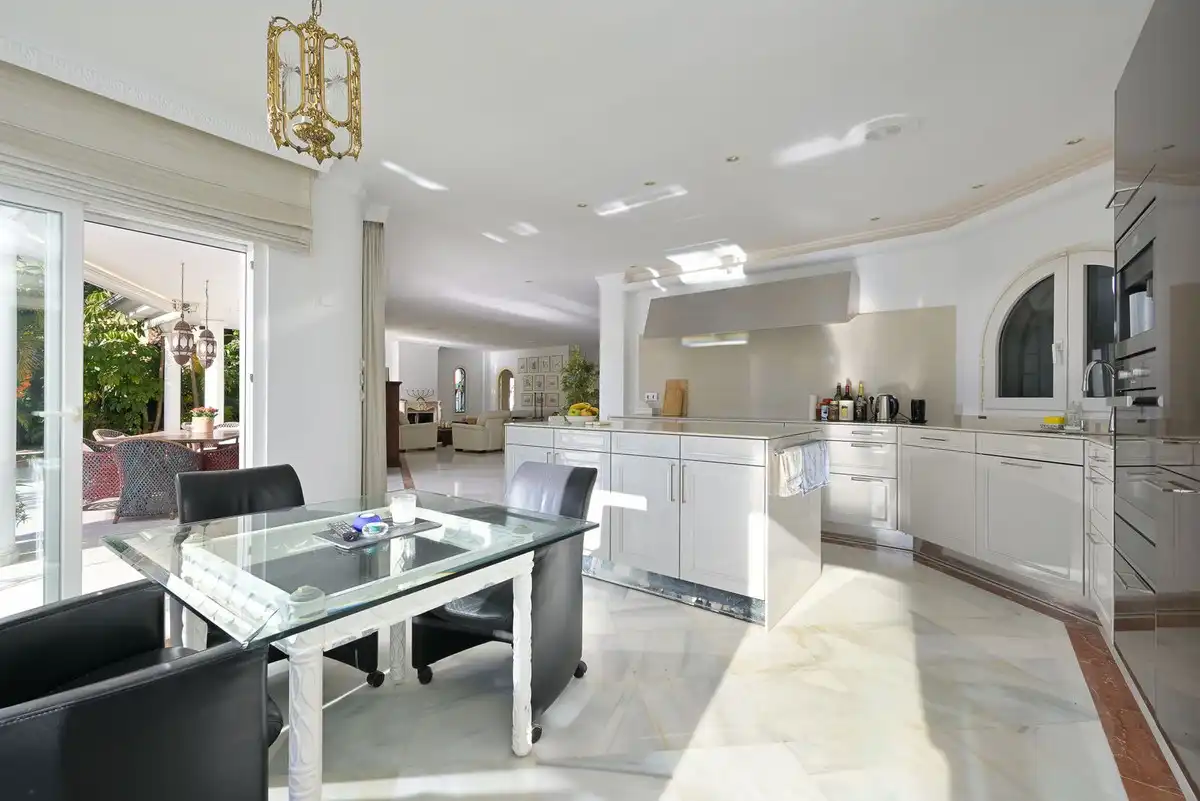 Comedor de Casa o chalet en venta en Marbella con Terraza, Trastero y Piscina