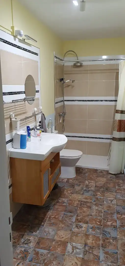 Baño de Apartamento en venta en San Cristóbal de la Laguna con Terraza, Horno y Lavadora