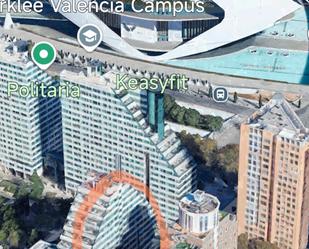 Exterior view of Apartment for sale in  Valencia Capital  with Air Conditioner, Heating and Storage room