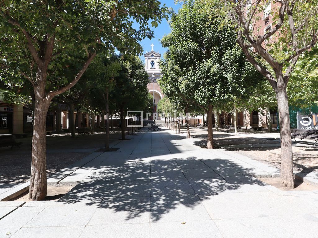 Exterior view of Flat for sale in  Madrid Capital  with Heating