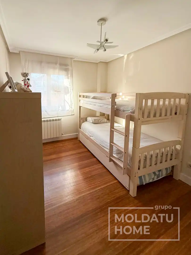 Bedroom of Houses for sale in Abanto y Ciérvana-Abanto Zierbena  with Heating, Private garden and Terrace