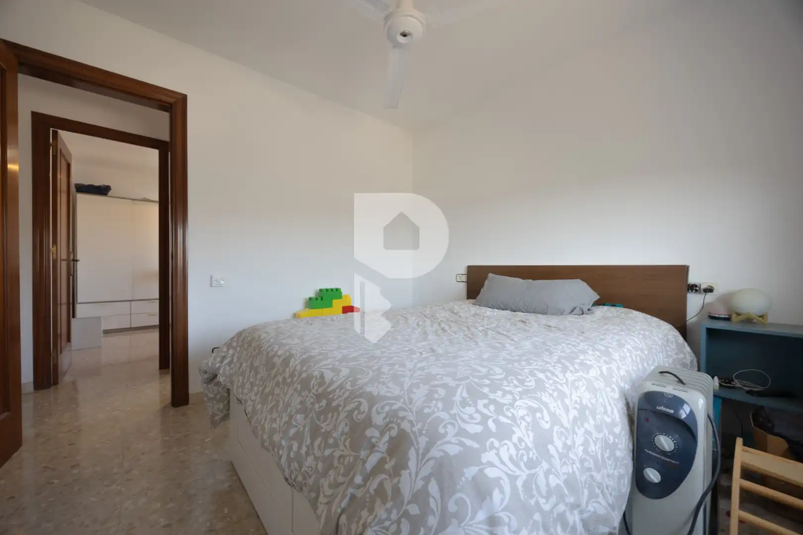 Dormitori de Casa o xalet en venda en Vallirana amb Aire condicionat, Calefacció i Jardí privat