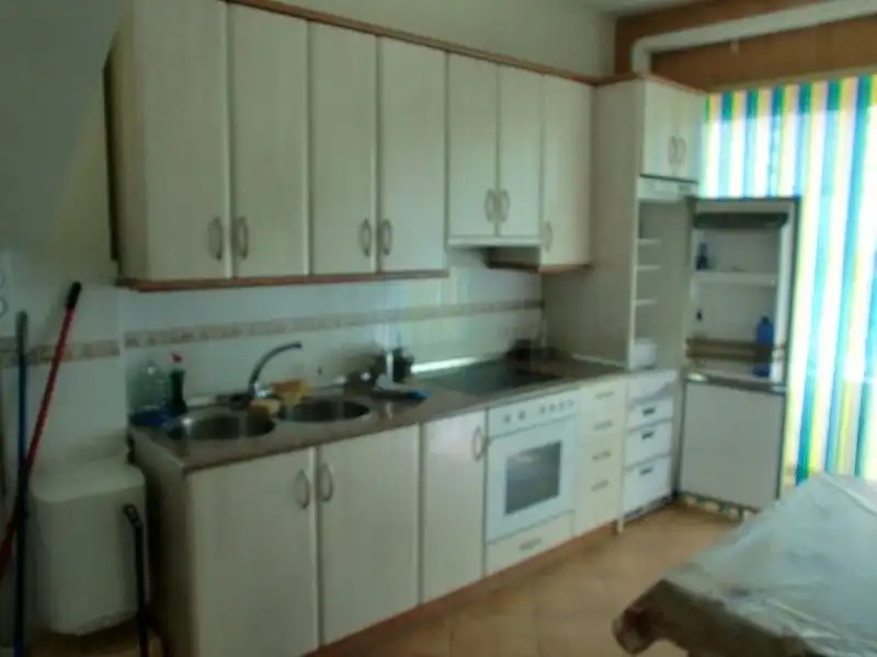 Cuina de Casa o xalet en venda en Cerezo de Río Tirón amb Traster i Moblat