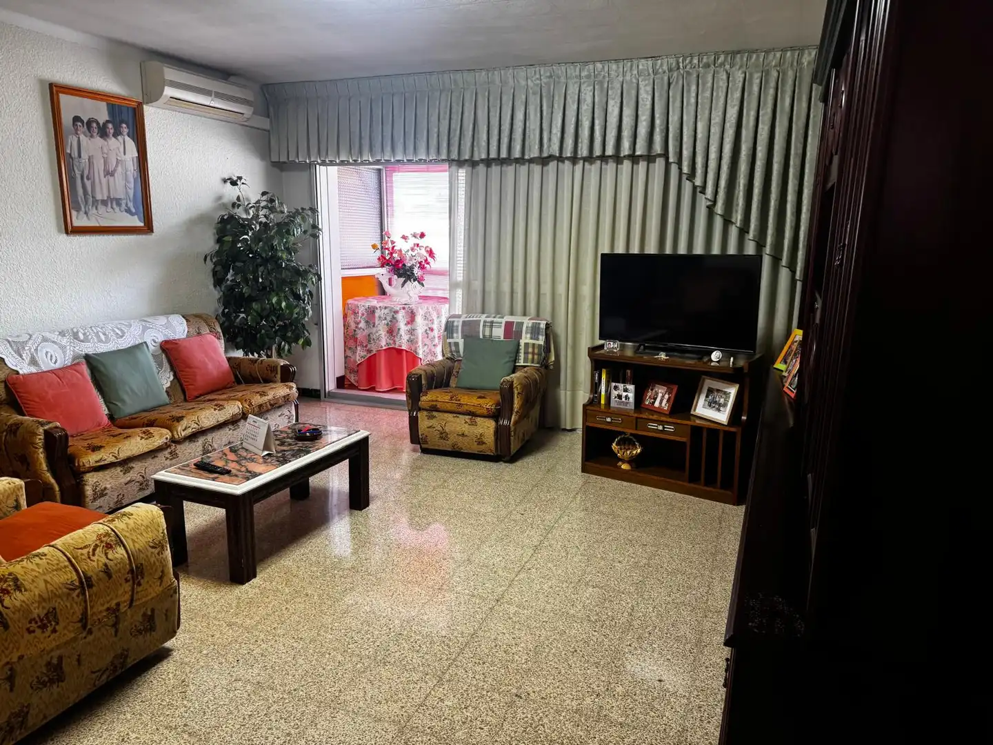 Sala de estar de Piso en venta en Mollet del Vallès con Aire acondicionado y Balcón