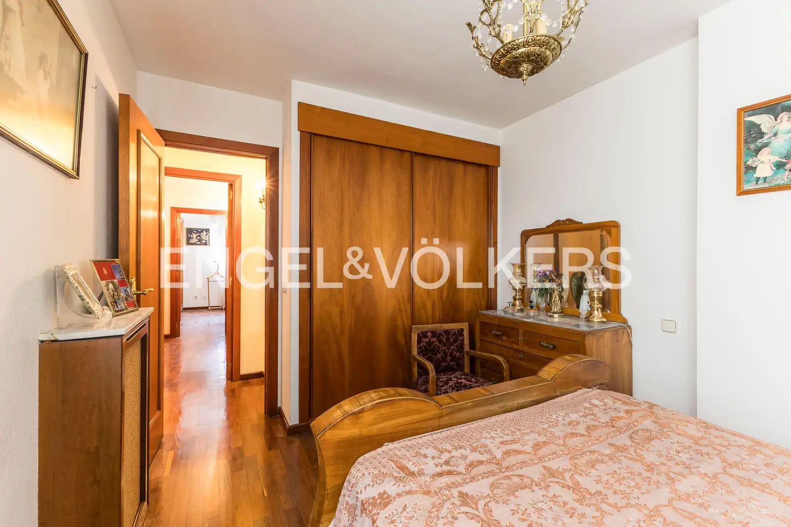 Schlafzimmer von Wohnung zum Verkauf in Madrid mit Heizung, Parkett und Abstellraum