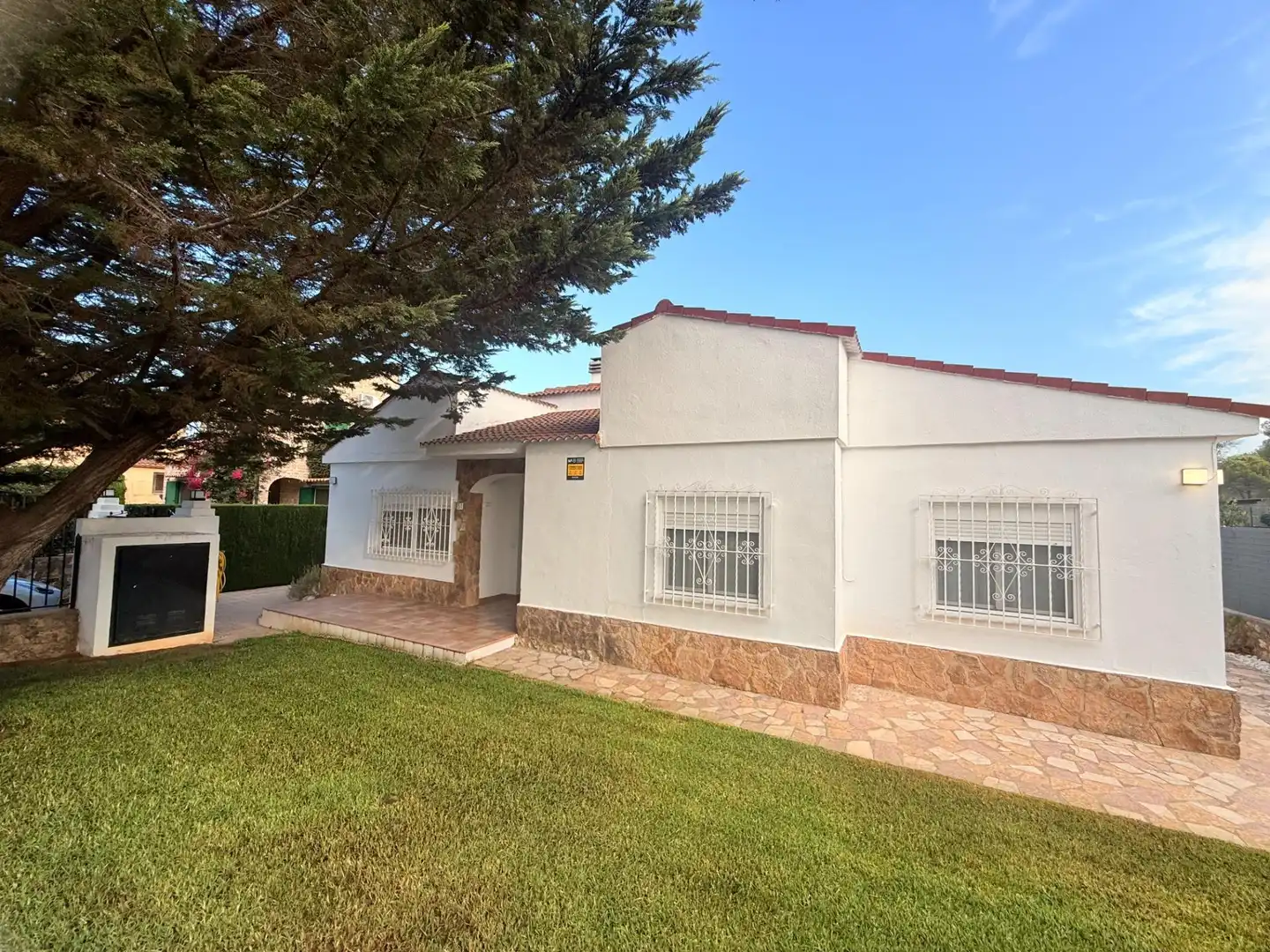Vista exterior de Casa o chalet en venta en Carlet con Aire acondicionado, Calefacción y Jardín privado