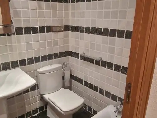 Bany de Pis en venda en Oliva amb Aire condicionat i Terrassa